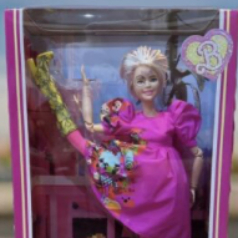 Barbie🩷 Weird Barbie In Original Box Mint Condition❣️
